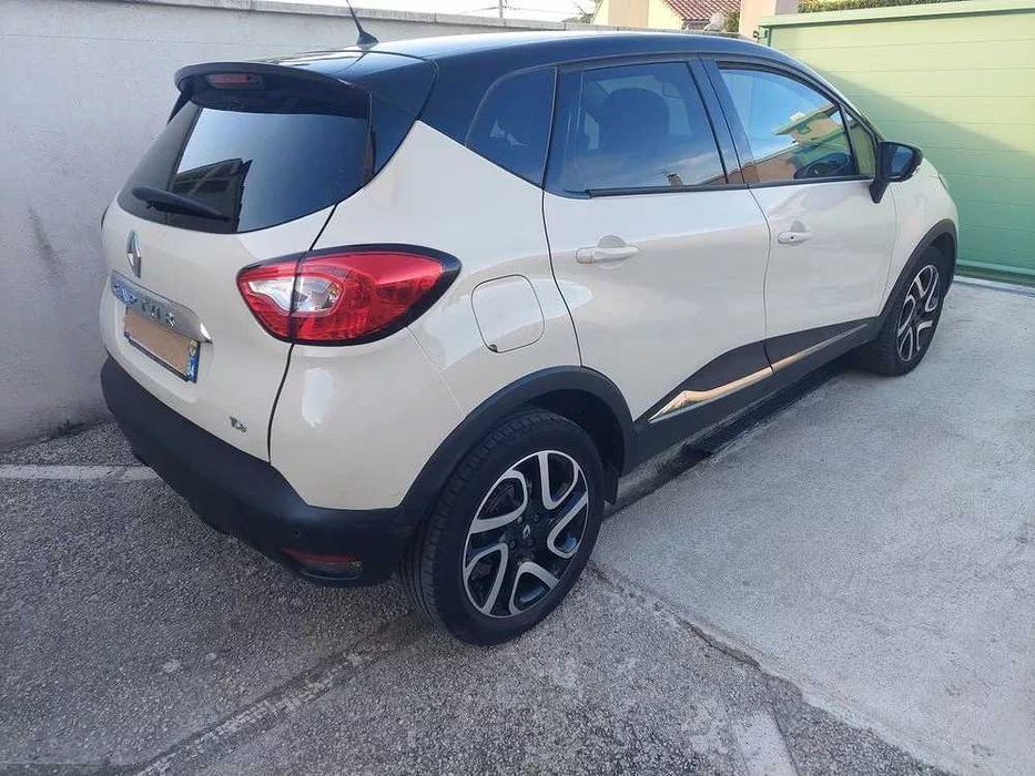 Renault Captur zderzak przód tył maska drzwi błotnik bagażnik lampa