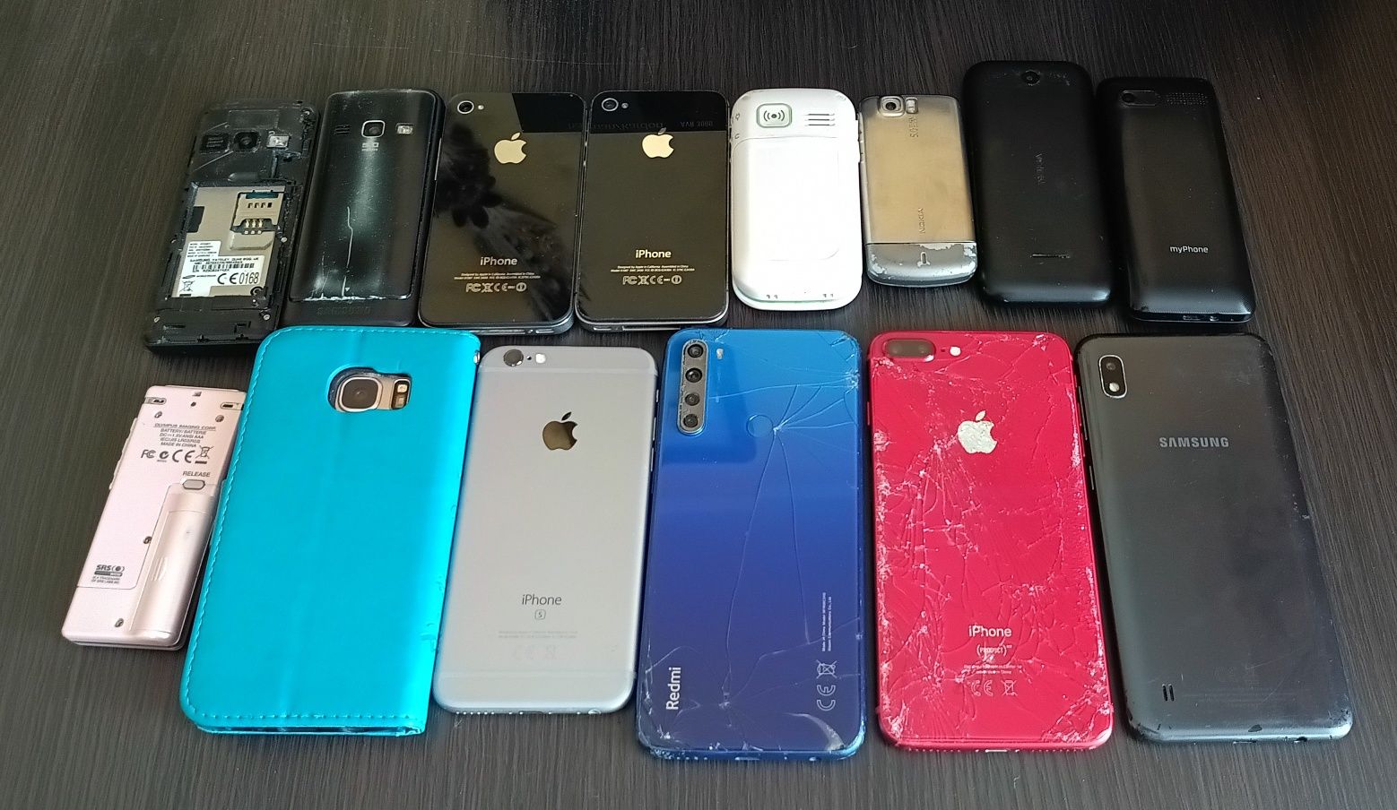 Telefony 13 szt.