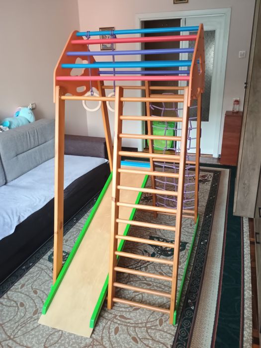 Дитячий спортивний комплекс