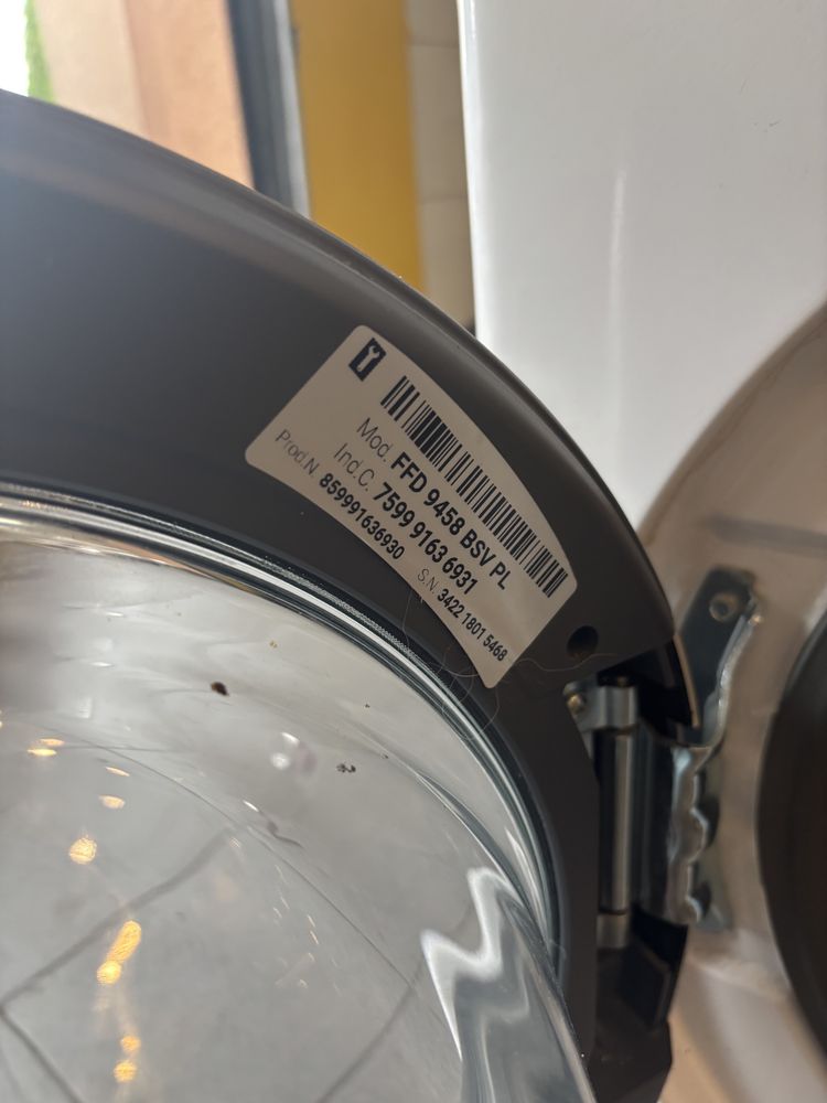 Spedam pralkę Whirlpool FFD 9458BSV PL