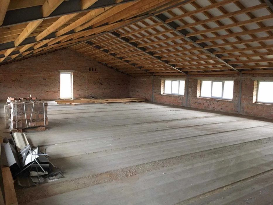 Здам 1 та 2 поверх приміщення по 250 кв. м.