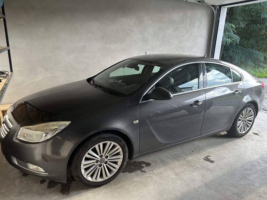 Opel insignia 2011r