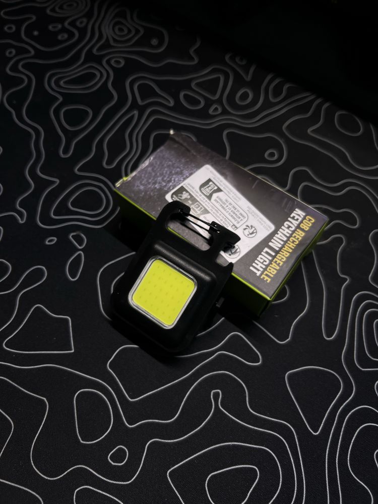 Kompaktowa lampka LED