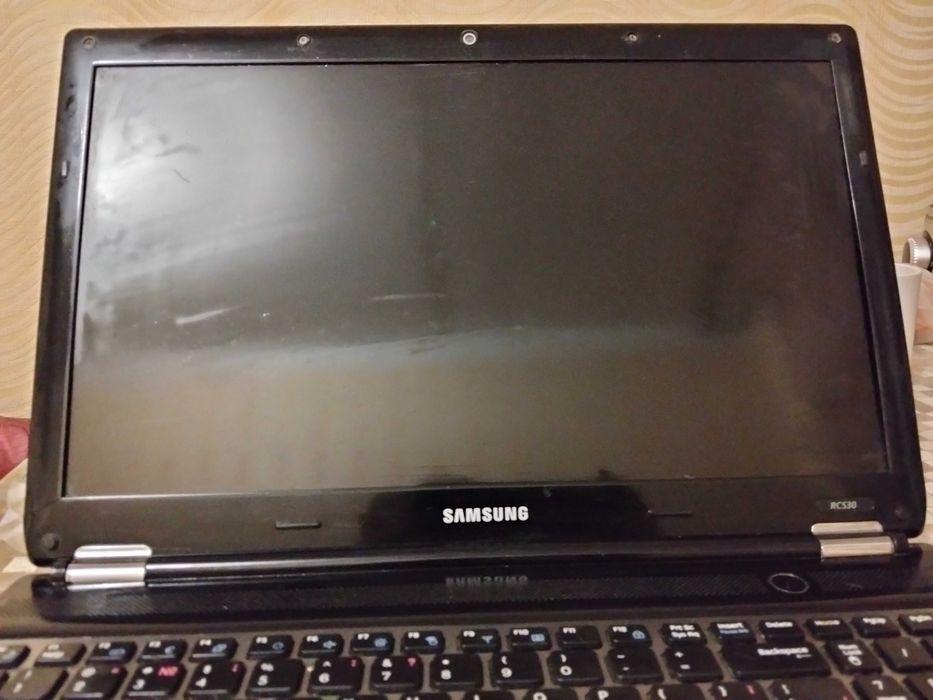Ноутбук Samsung rc530