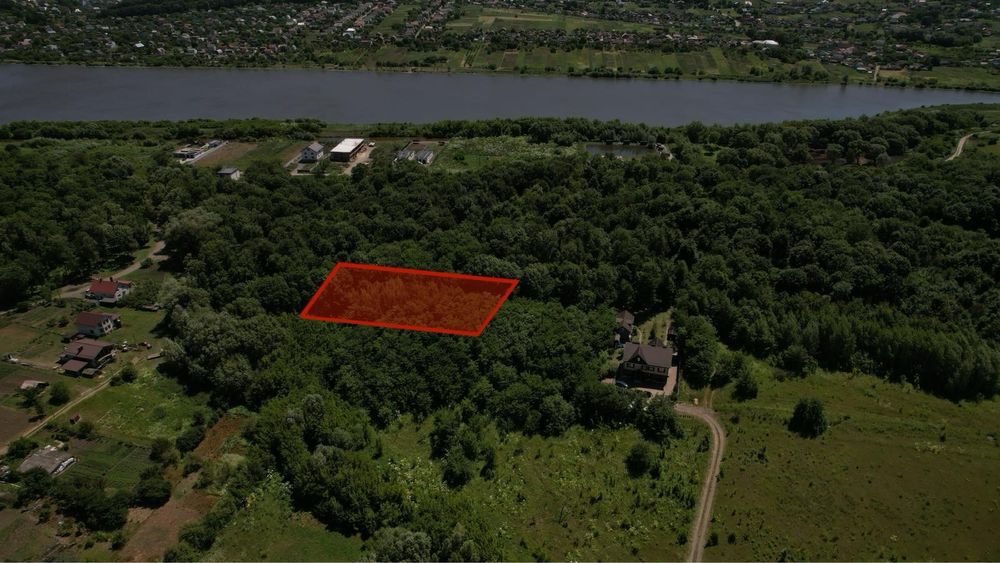 Продаж земельноі ділянки неподалік Ledovski