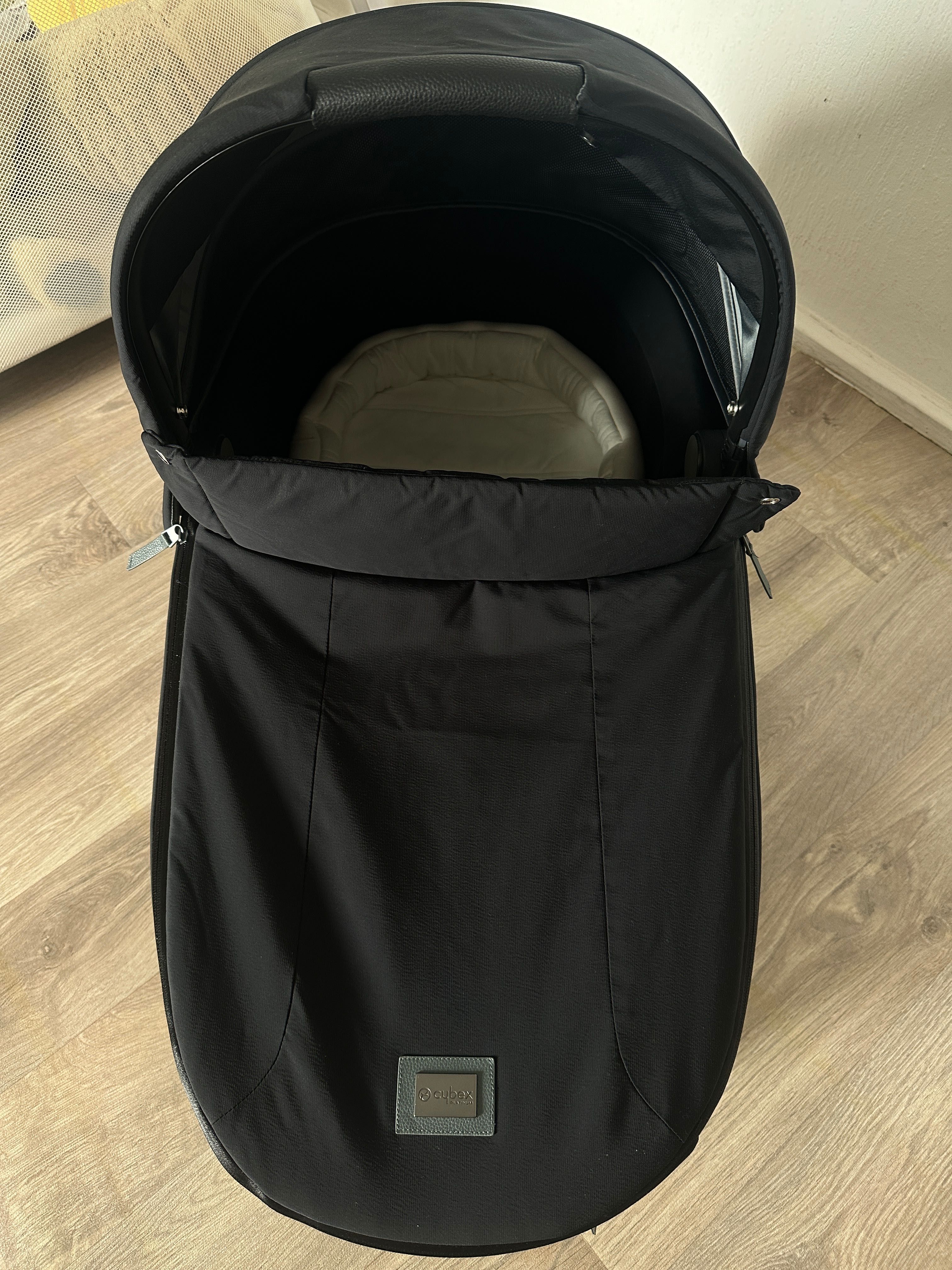 Gondola Cybex Priam lux DEEP black