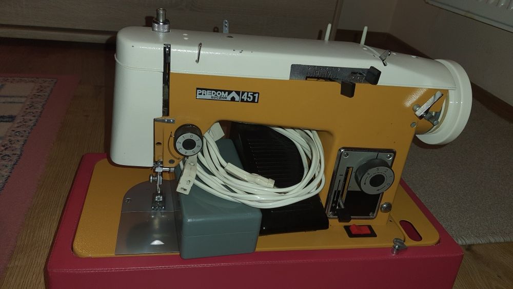 Maszyna do szycia Predom Łucznik 451
