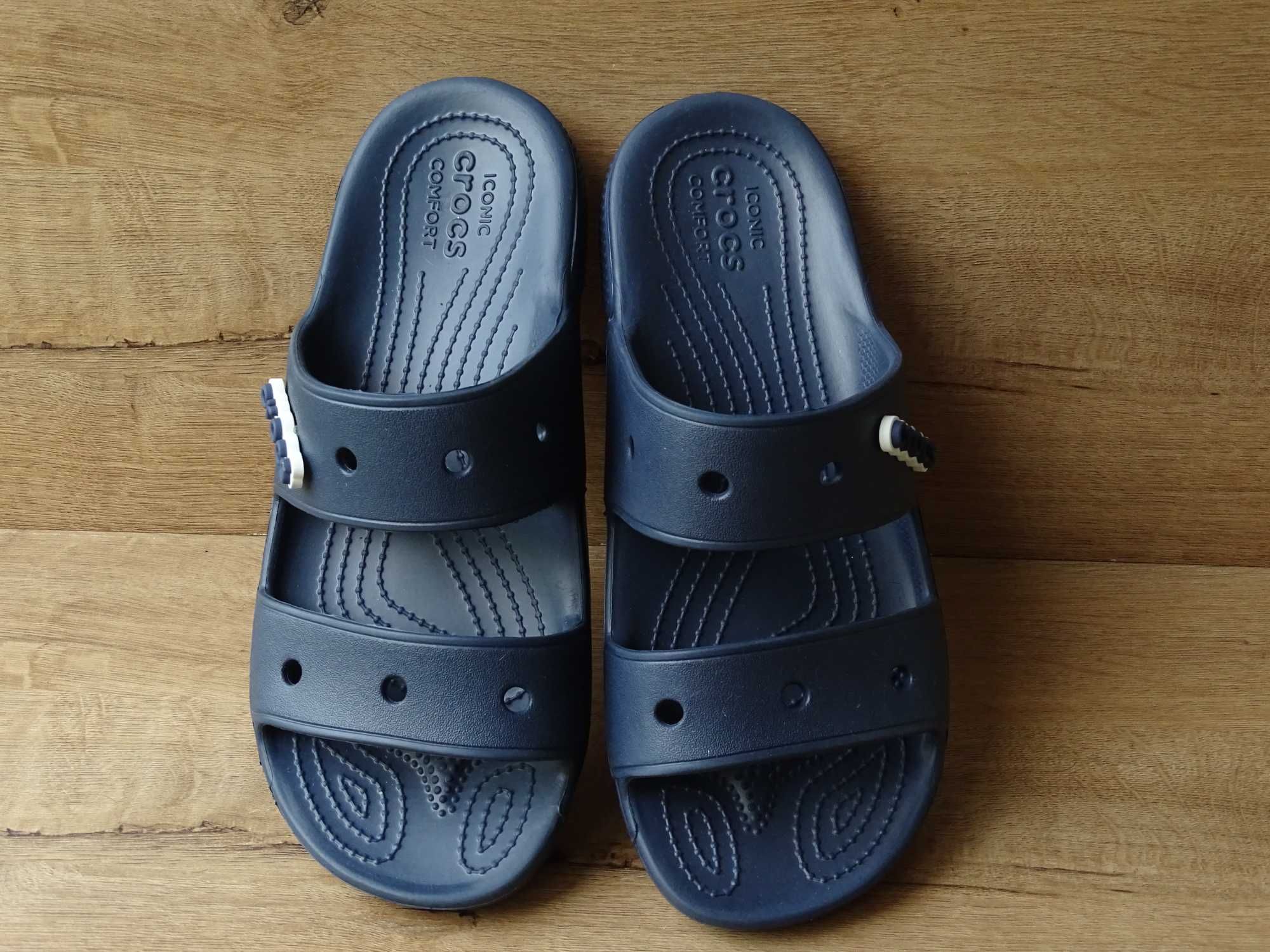 Шльопанці / сабо  Crocs