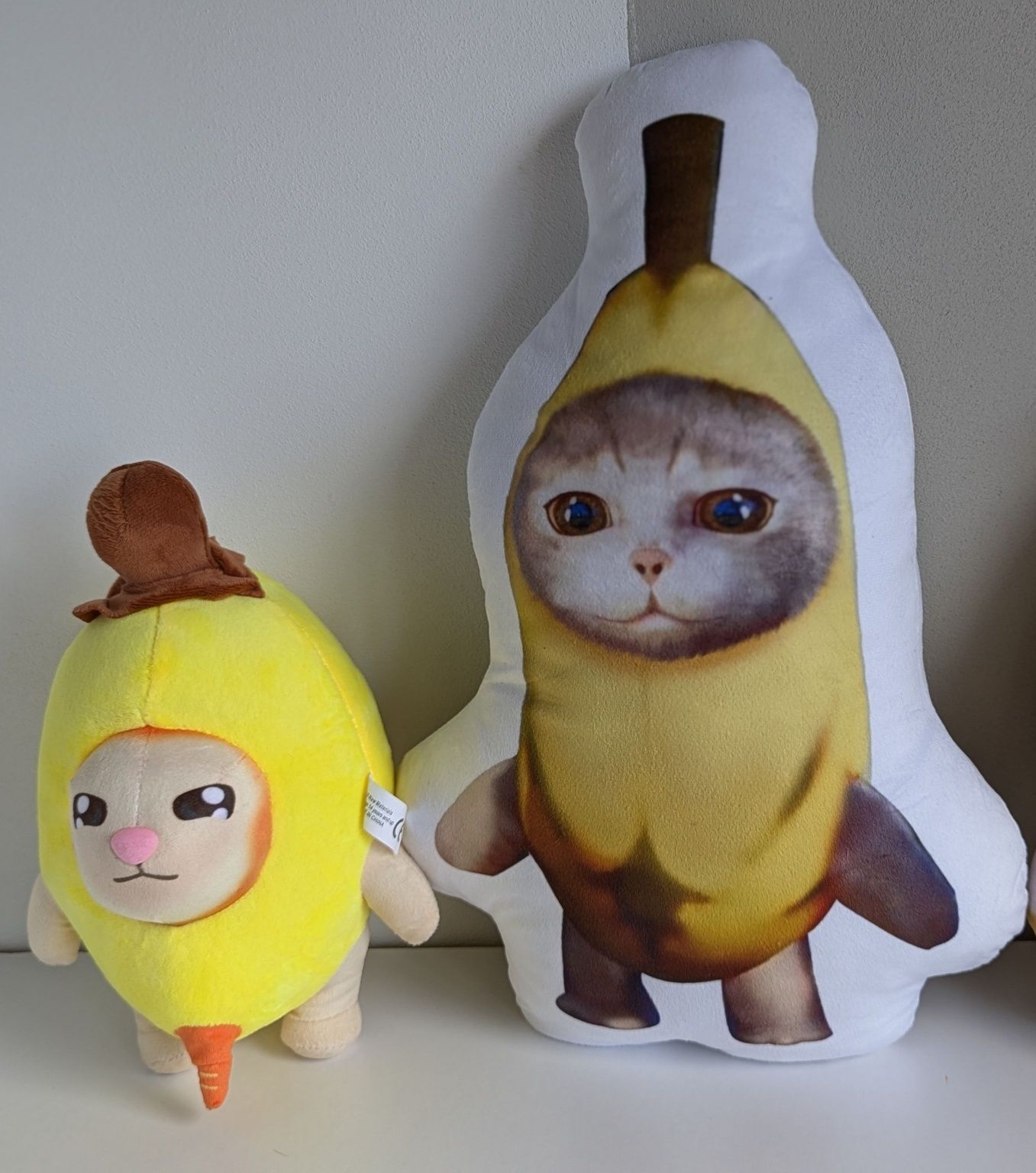 Кіт банан. Banana Cat. Мем. Сумний хом'як.