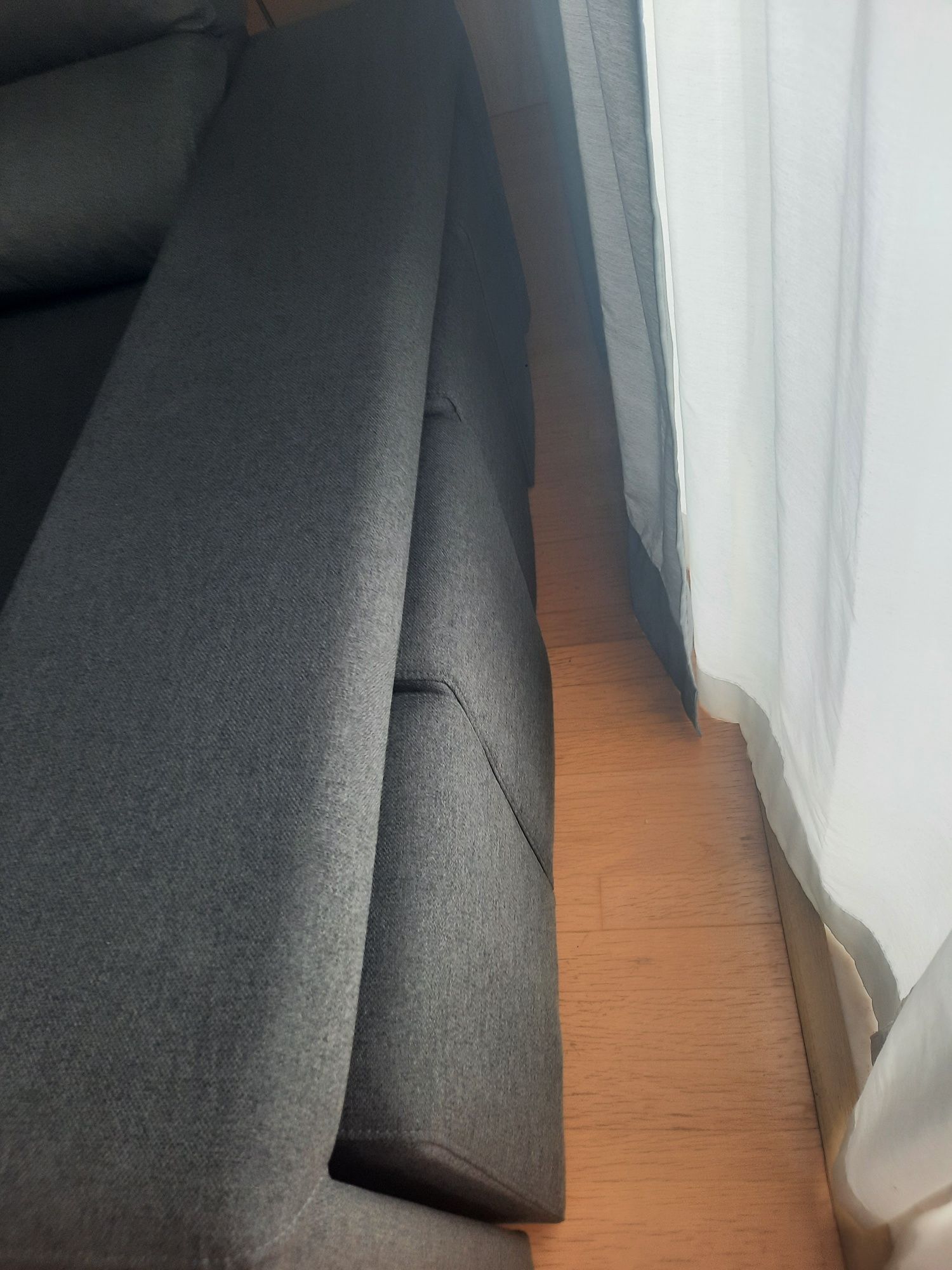 Sofa 4 lugares cinza escuro