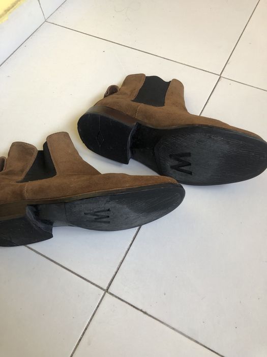 Botins de homem em camurça e pele