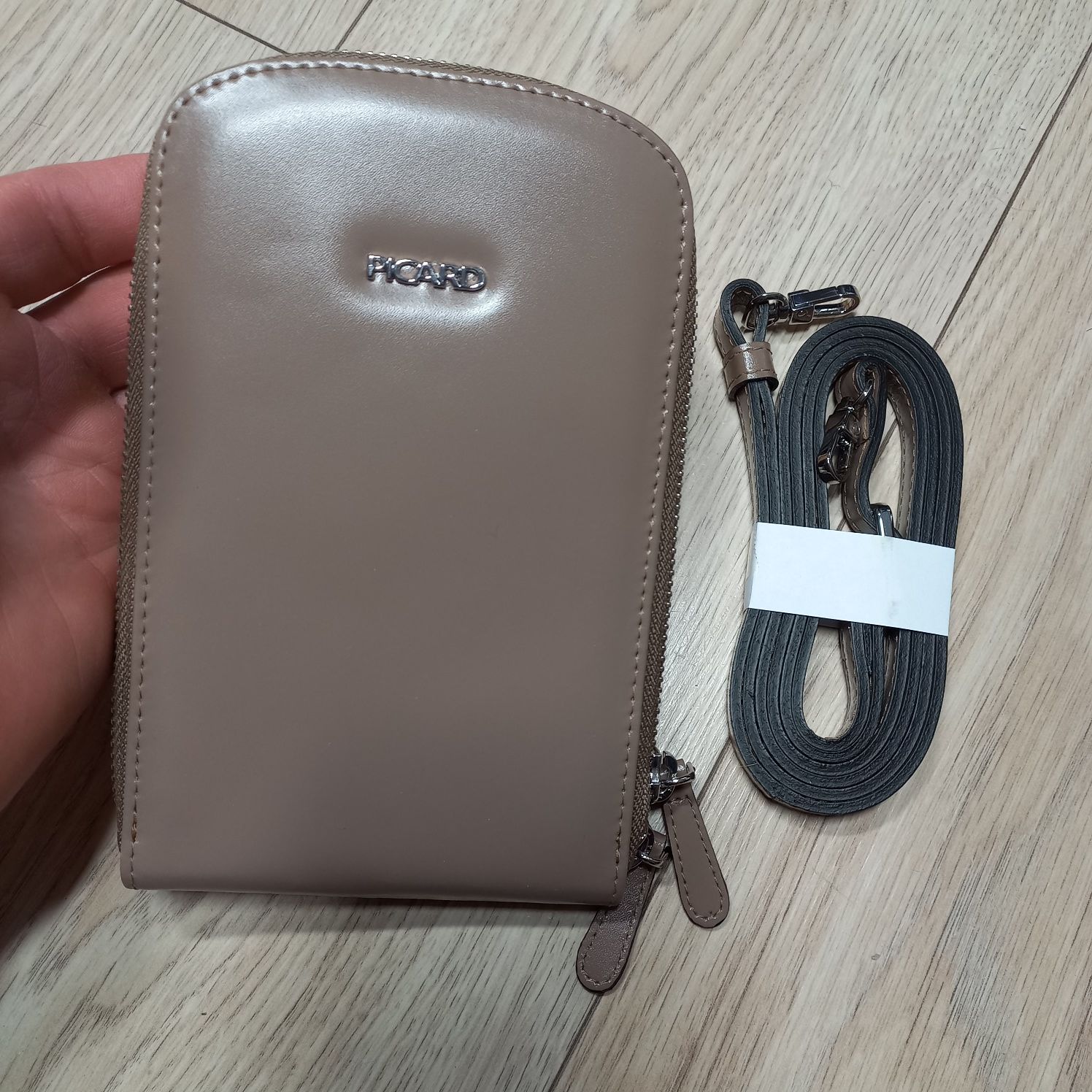 Etui na telefon i karty