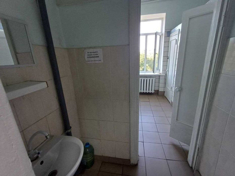 Продам 4-5 этаж нежилого помещения на Сичеславской набережной