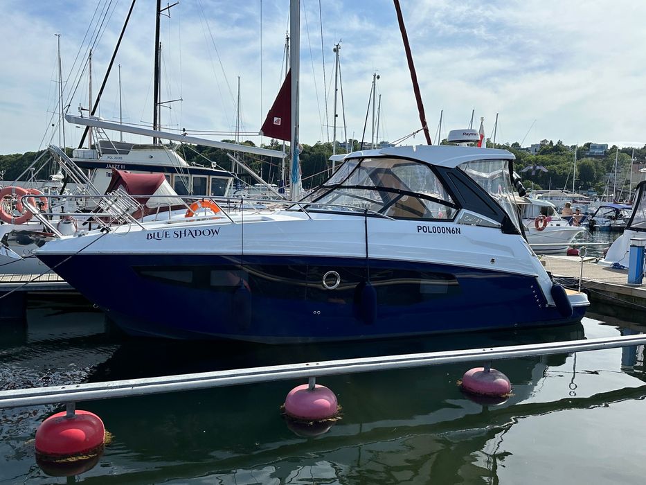 Jacht Motorowy CORAL 28 HTC