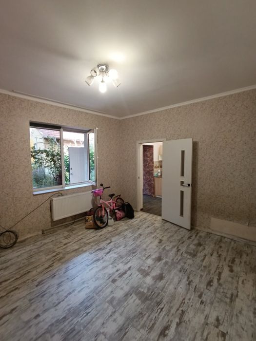 Продаж квартири у центрі.