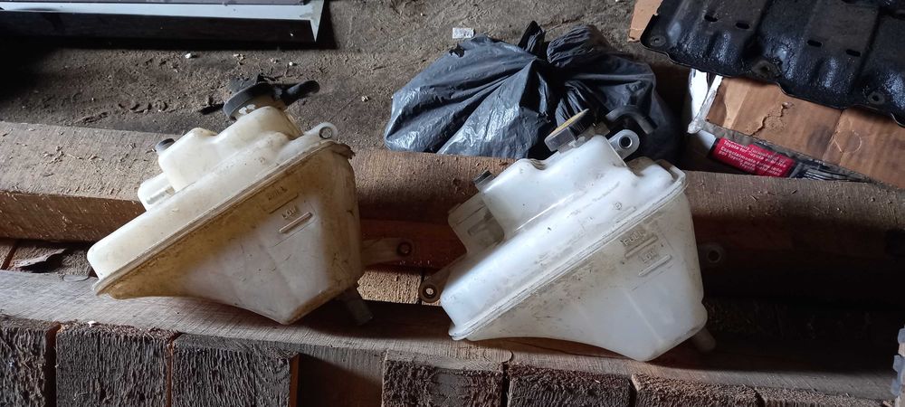 Расширительный бачек Prado 120 3.0d