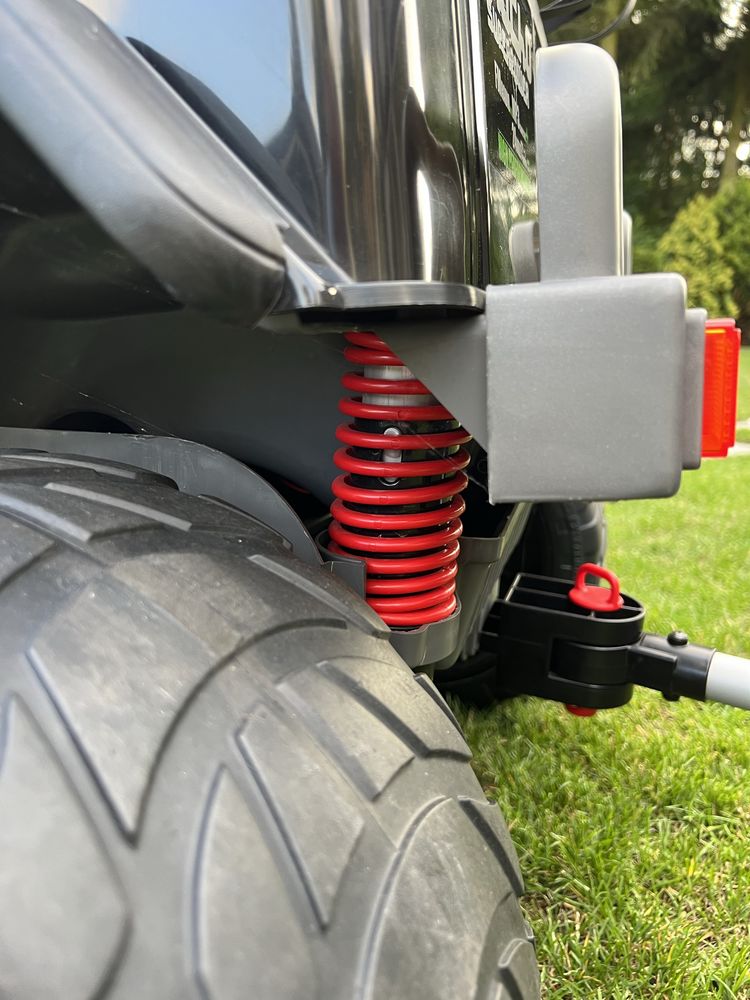 Peg Perego Gaucho Superpower 24V - elektryczne z przyczepą jak Nowe