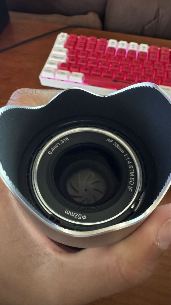 CANON M50 Mark II + Viltrox 33mm f1.4 + Canon 15-45mm