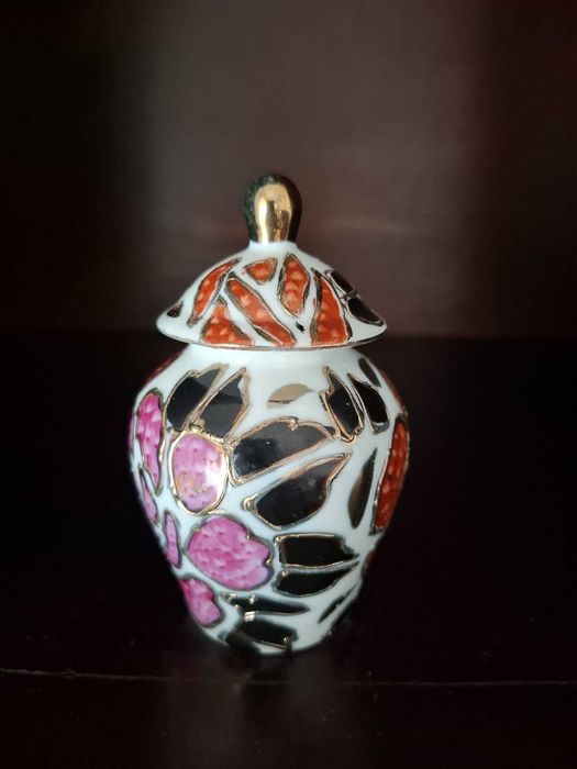 Vaso de cerâmica decorativo