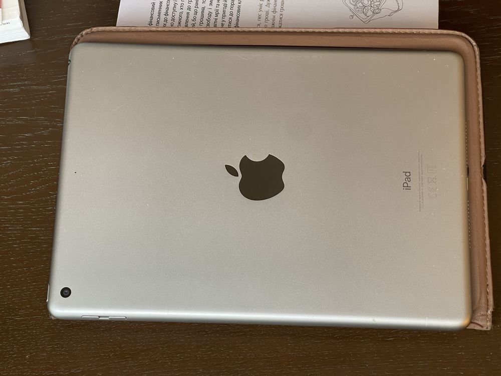 Apple IPad 6 128gb