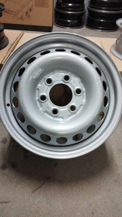 Felga stalowa do busa  6,5x16 Mercedes Sprinter