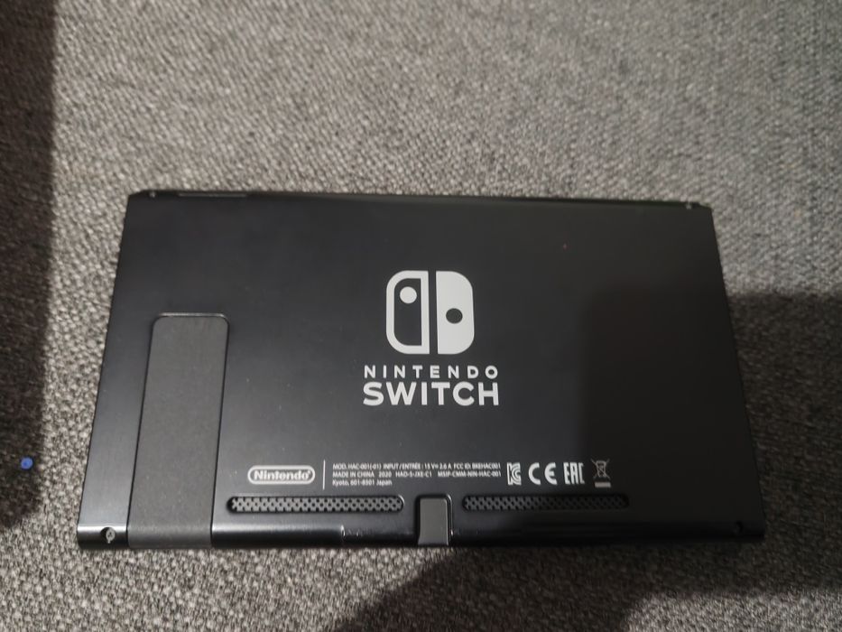 nitendo switch preta