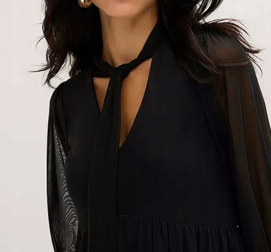 B.P.C sukienka czarna z siateczki z krawatką 48/50.