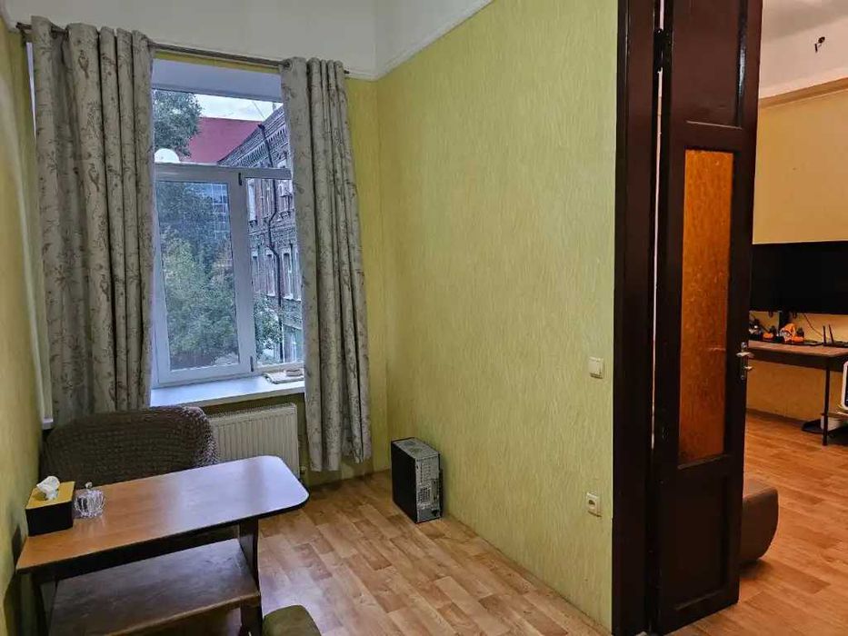 Продаж 2к квартири Парк Чкалова
Степана Бандери вул. 9 Центр