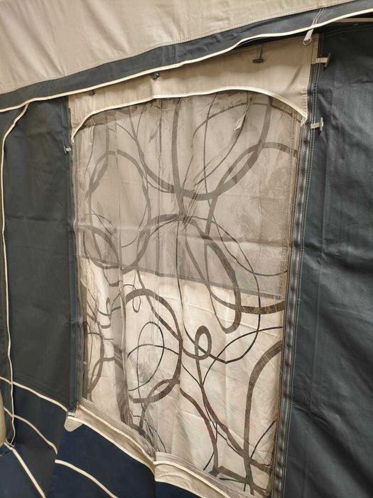 Przedsionek do przyczepy rozm. 825-850 cm. Jak nowy!!