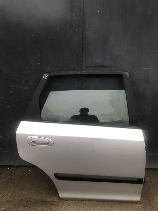 Honda Civic 7 00-06 х/б 5d двері зад R в зборі DR0470 67510S6DE02ZZ