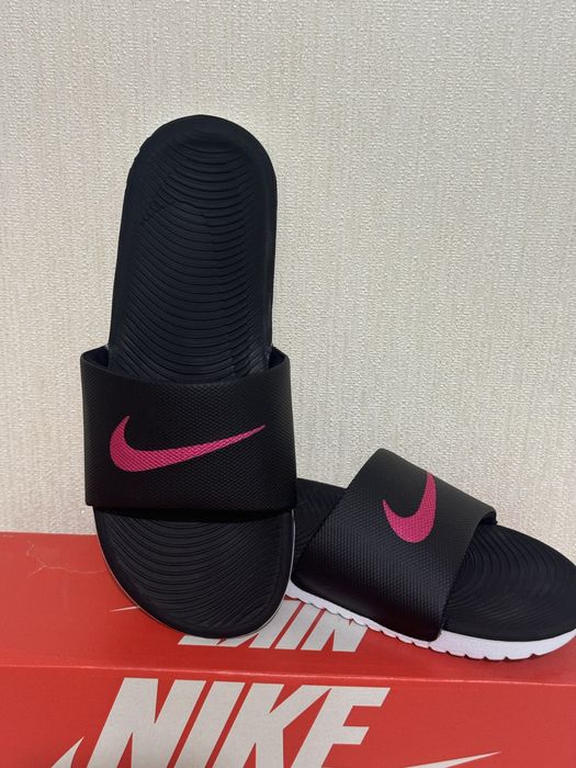 Шльопанці Nike, жіночі, 37-38 р., 25 см