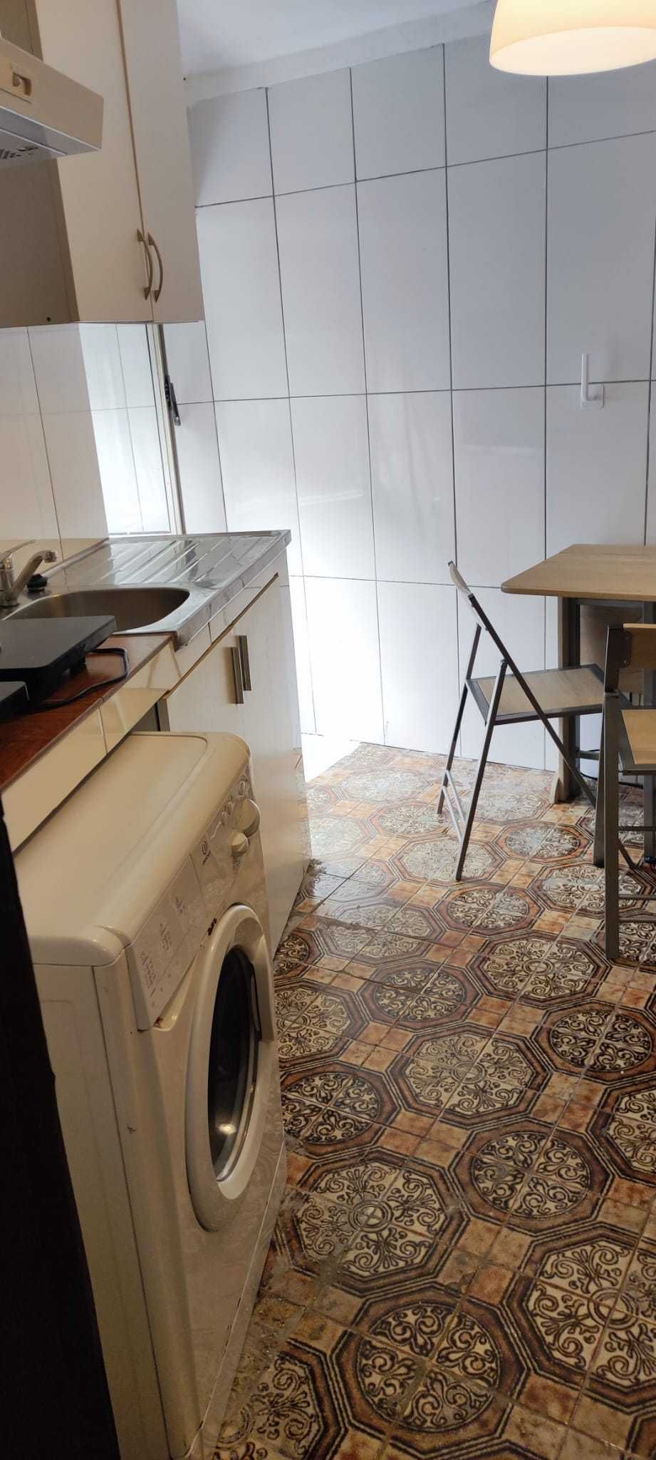 Apartamento T0 p/ Alugar Mobilado Zona histórica Coimbra 300m da UC