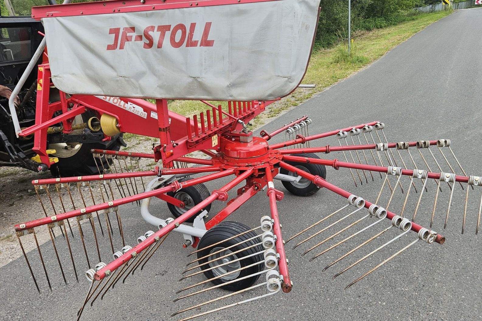 Zgrabiarka pottinger top 420 jf stoll 420 przetrząsacz pottinger hit 4
