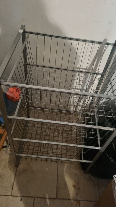Regał metalowy sprzedam