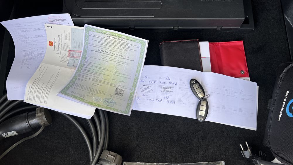 Nissan Leaf 62 kw bose