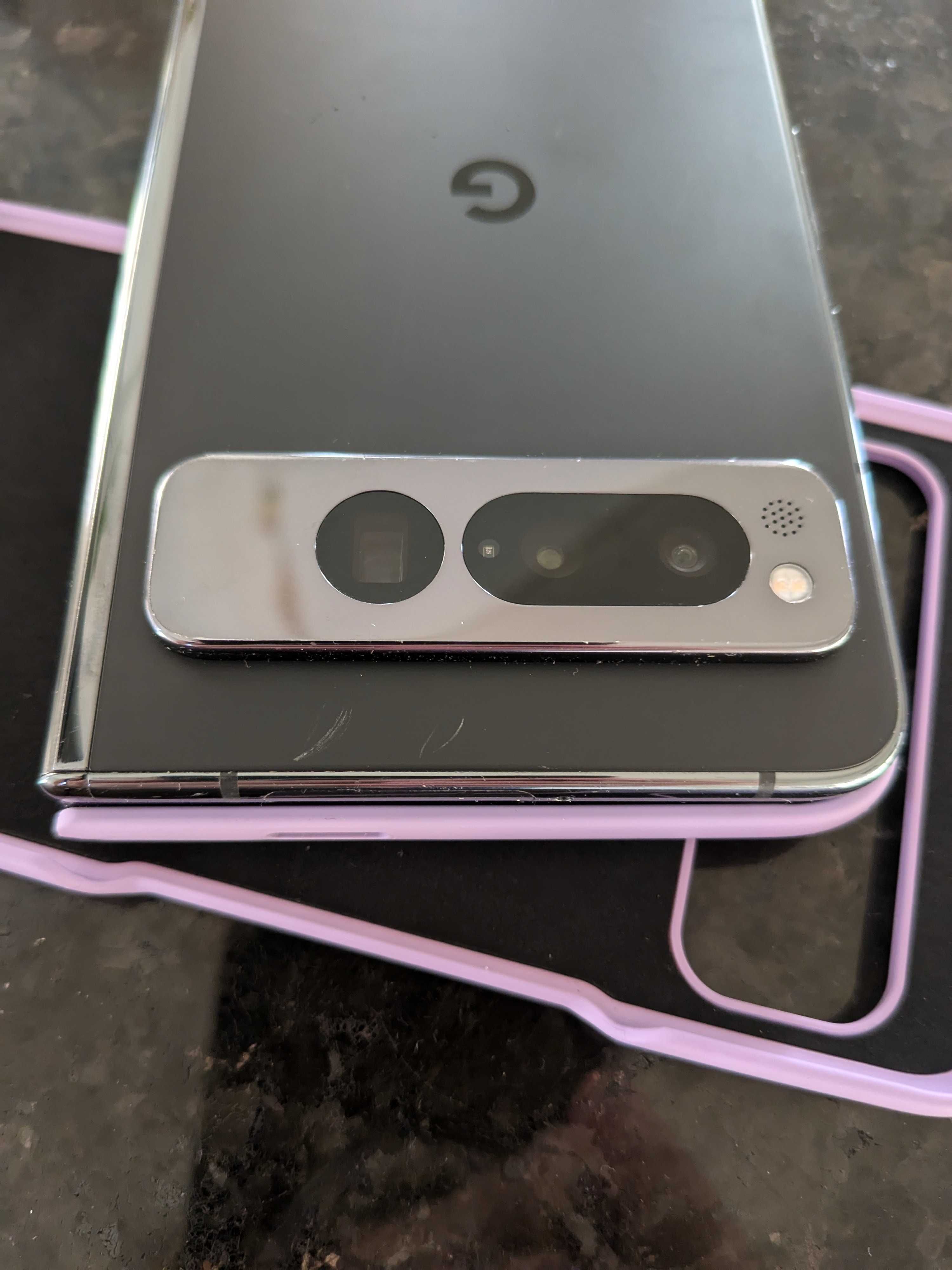 google pixel fold black 12 / 256 GB soft unlock