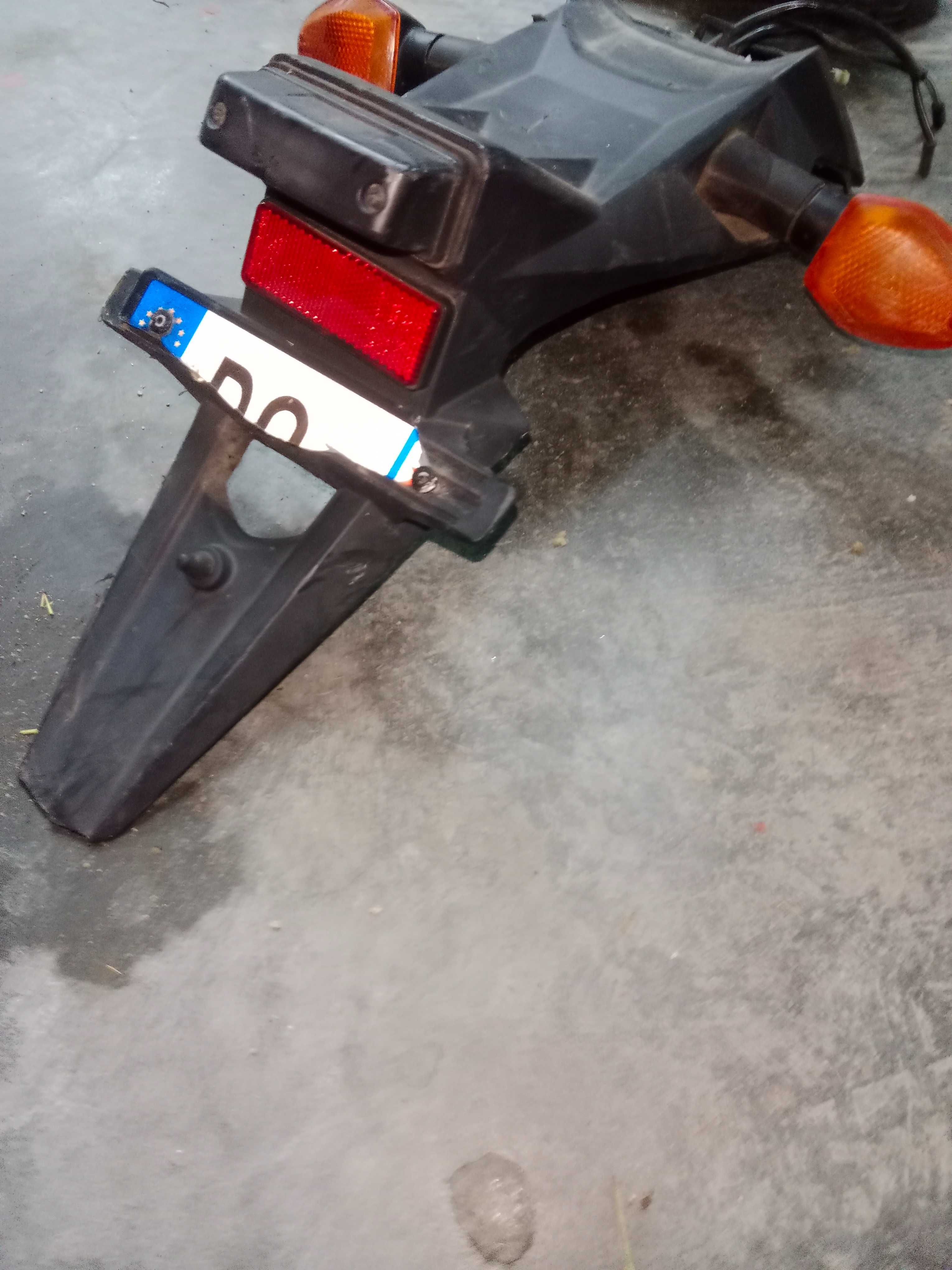suzuki gsr750 gsr 750 błotnik tył tylny kierunkowskazy kierunkowskaz
