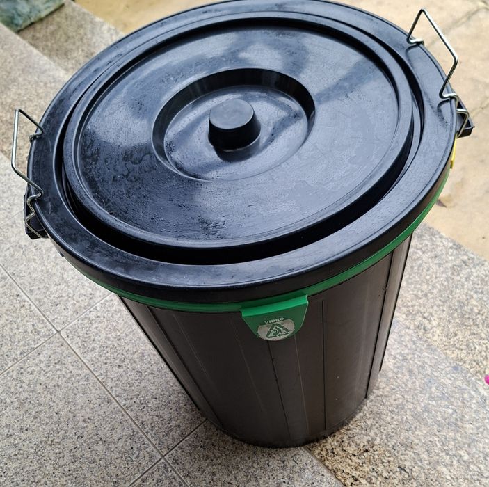Ecoponto 50l com tampa