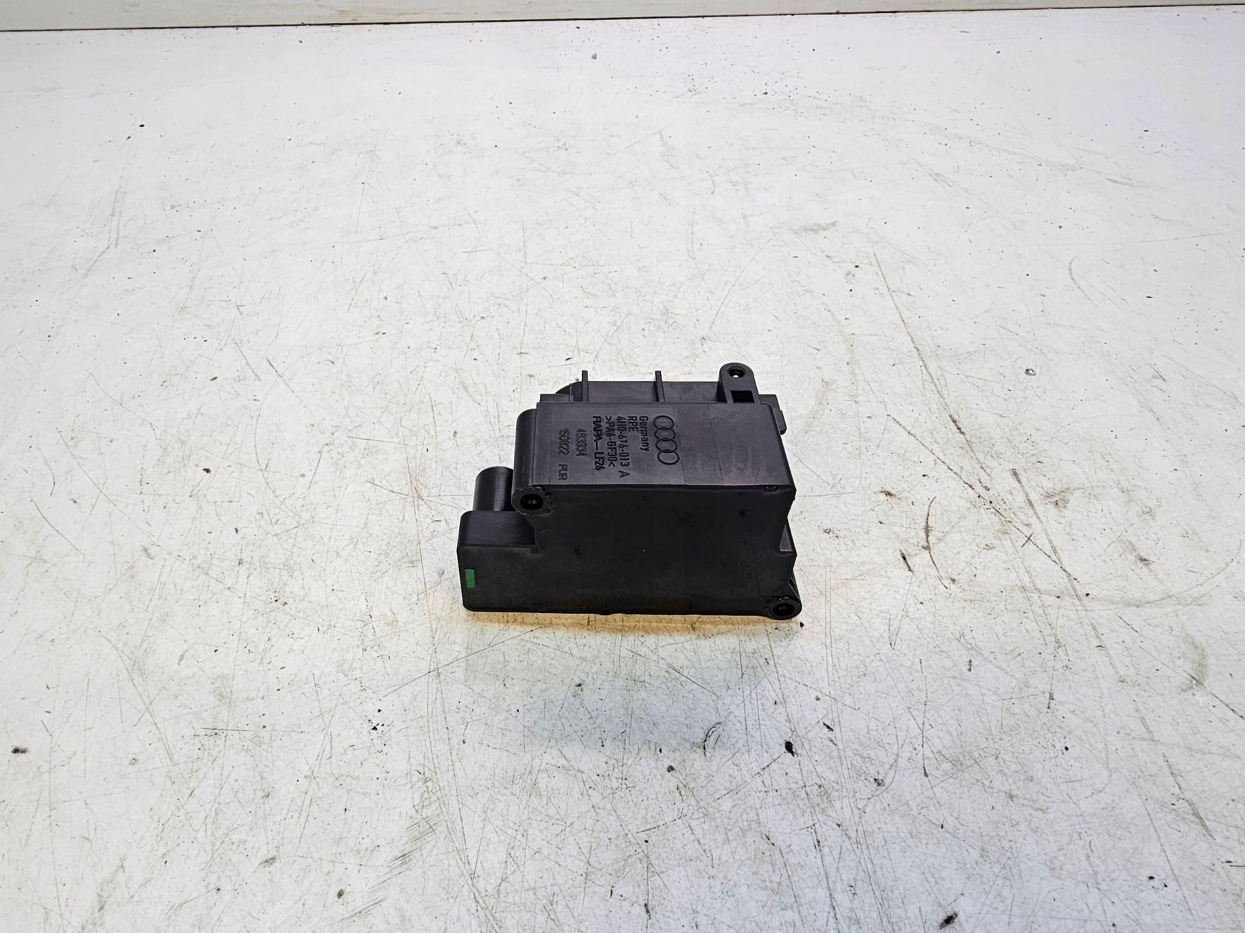 ROZDZIELACZ PNEUMATYKI AUDI A6 C7 A7 4G0616013A
