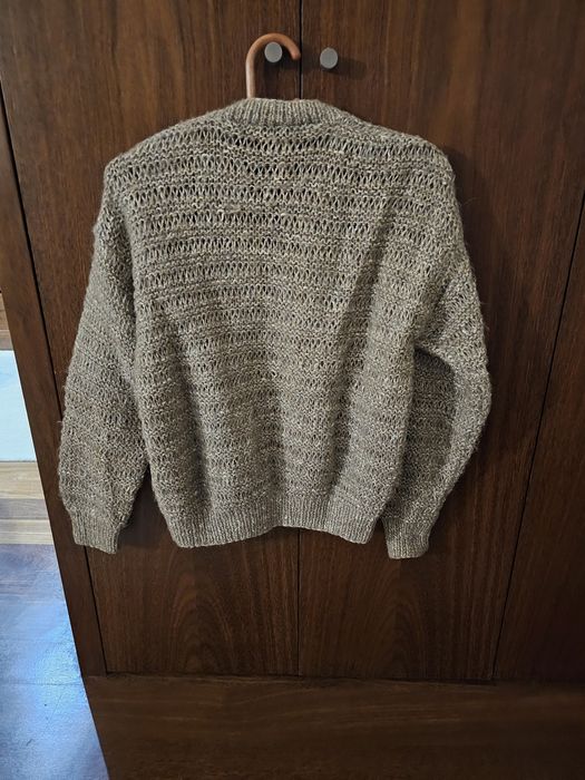Pullover em malha feito à mão