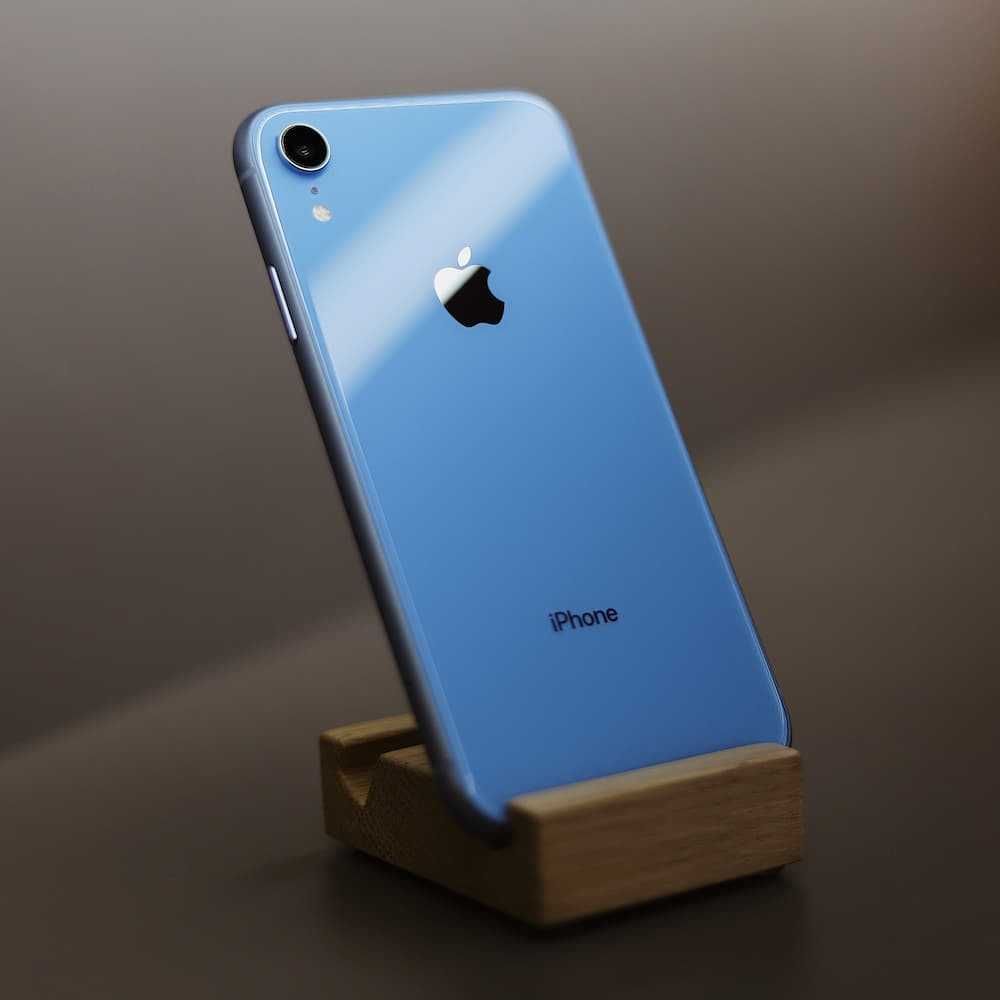 iPhone XR 64GB (Blue) used