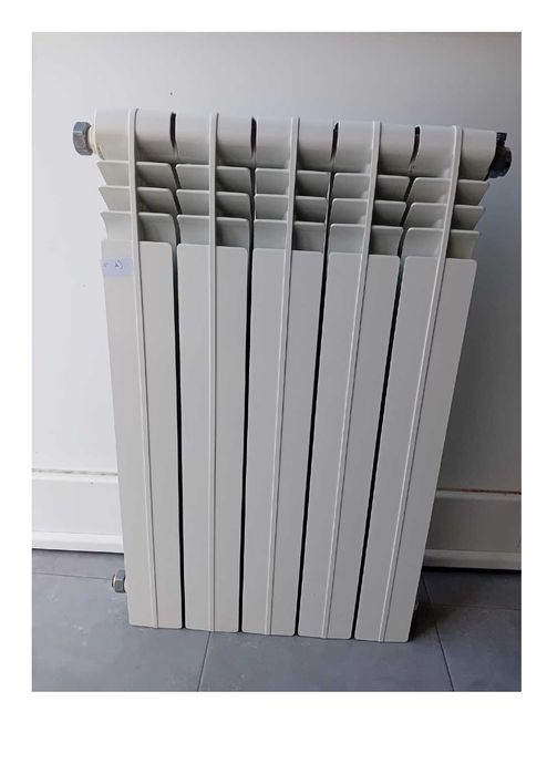 Radiadores Roca para aquecimento central, como novos