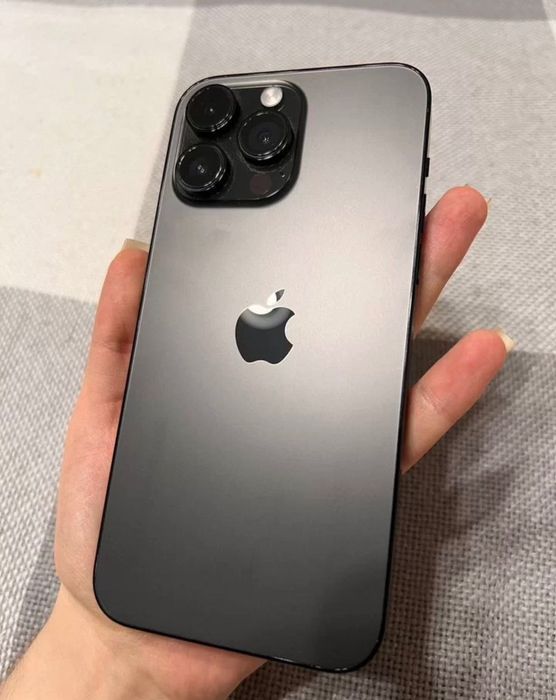 Продам iPhone 15 Pro 256