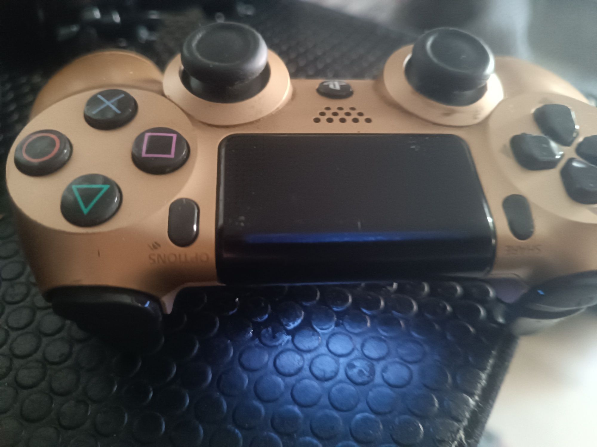 PS4 pro 1T com acessórios