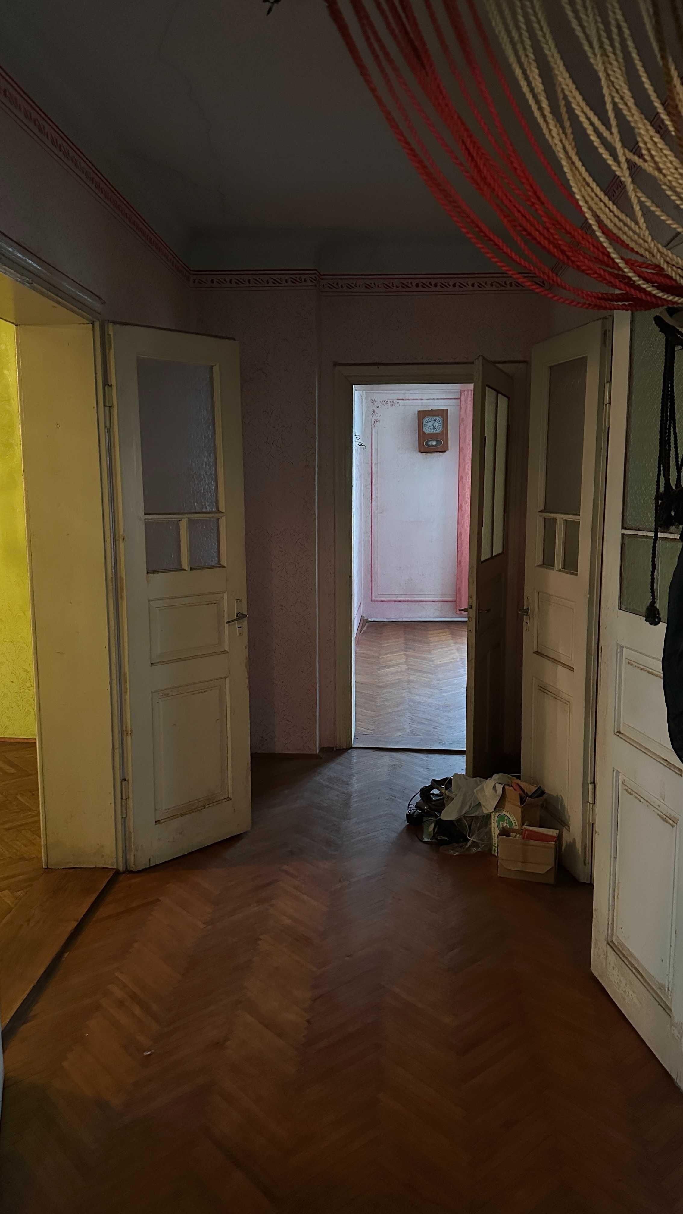 Цегл. Будинок із землею(13 сот. комунікації)під забудову в с. Угорники