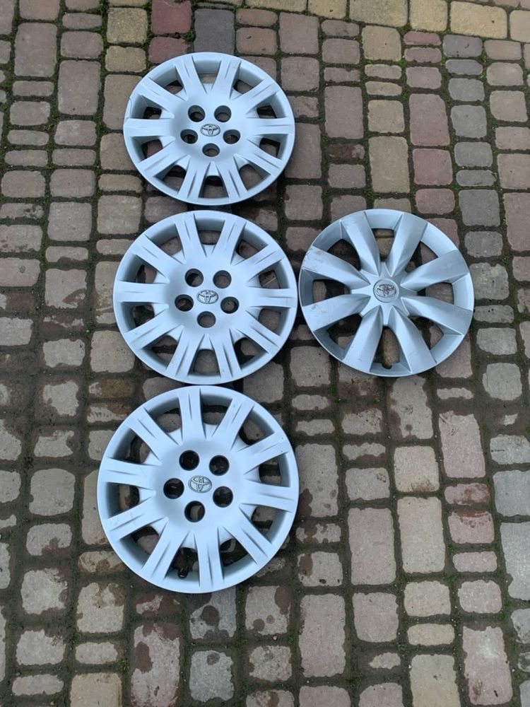 Колпаки Toyota r15,r16 Corolla, Auris, Yaris, prius ковпаки тойота р14