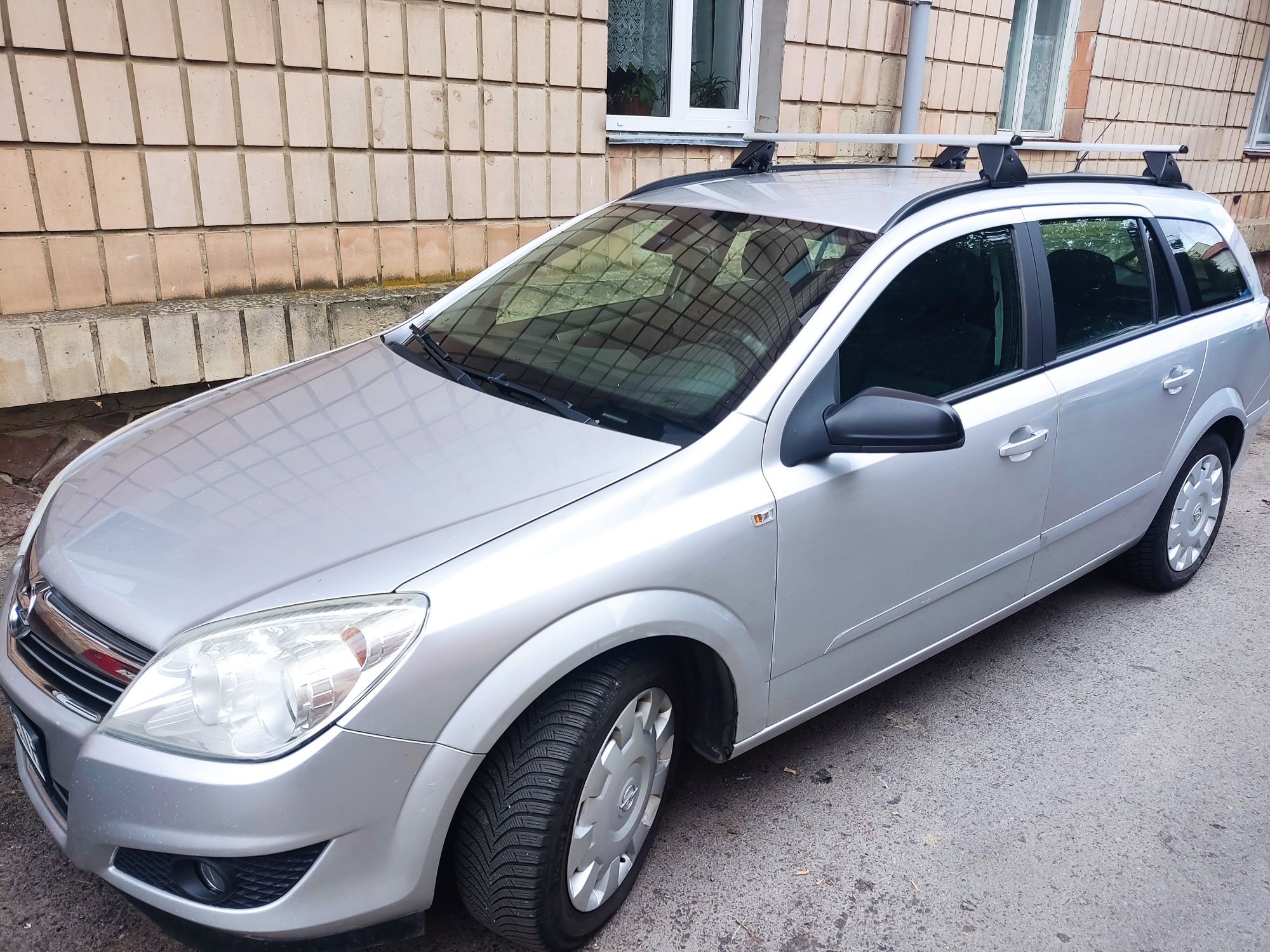 Опель Астра H 1.9