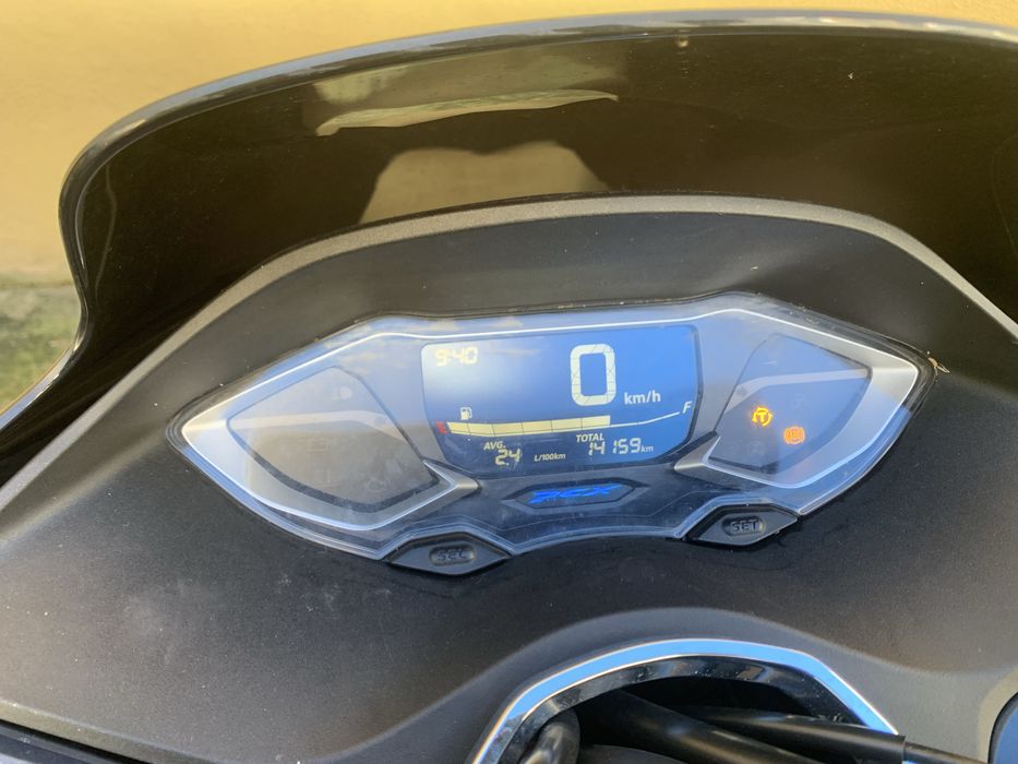 Vendo HONDA PCX 2025