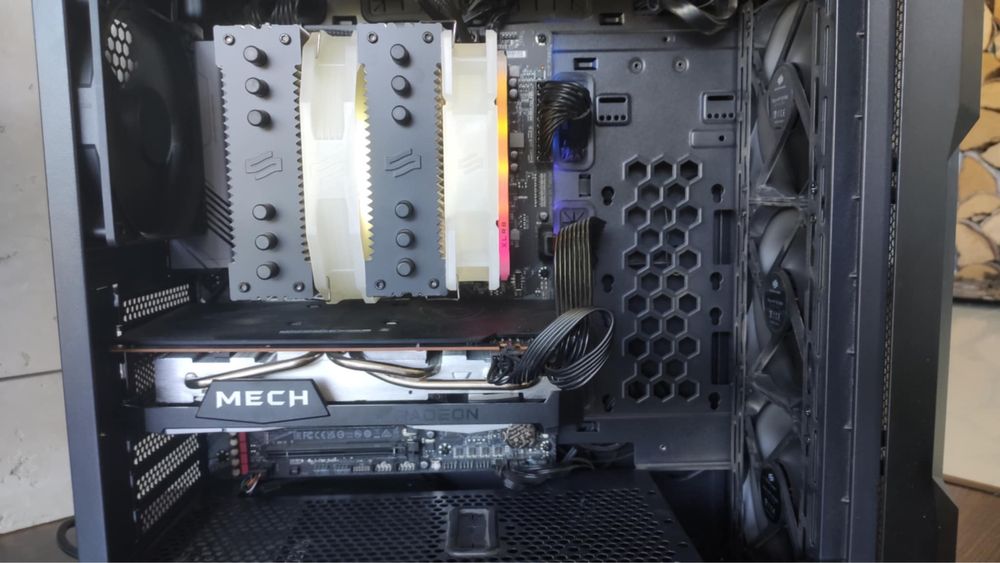 Mocny komputer z grafiką Radeon RX6700XT