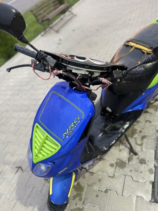 Мопед Piaggio NRG Extrime італія